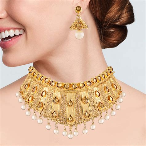 Gold in Fashion Jewelry for Women 